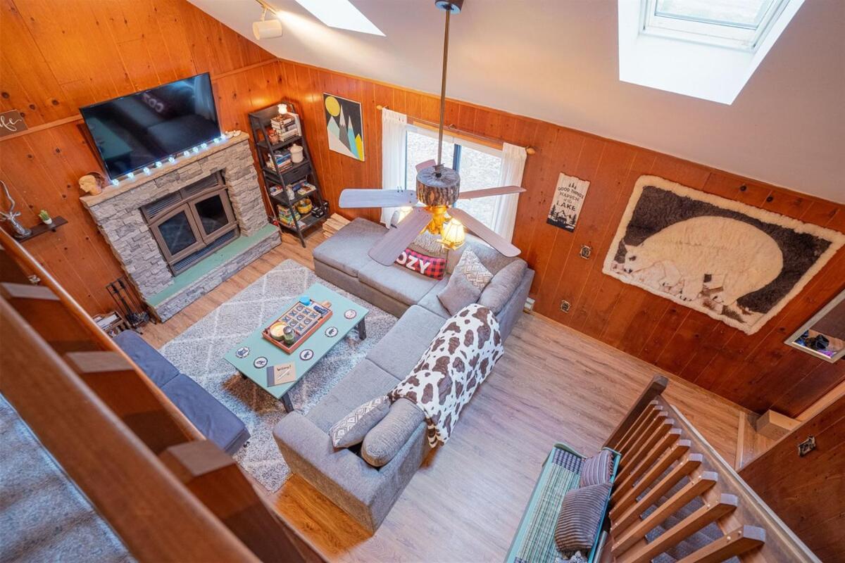 Arrowheadlake,videogames,fireplace,firepit,grill Thornhurst