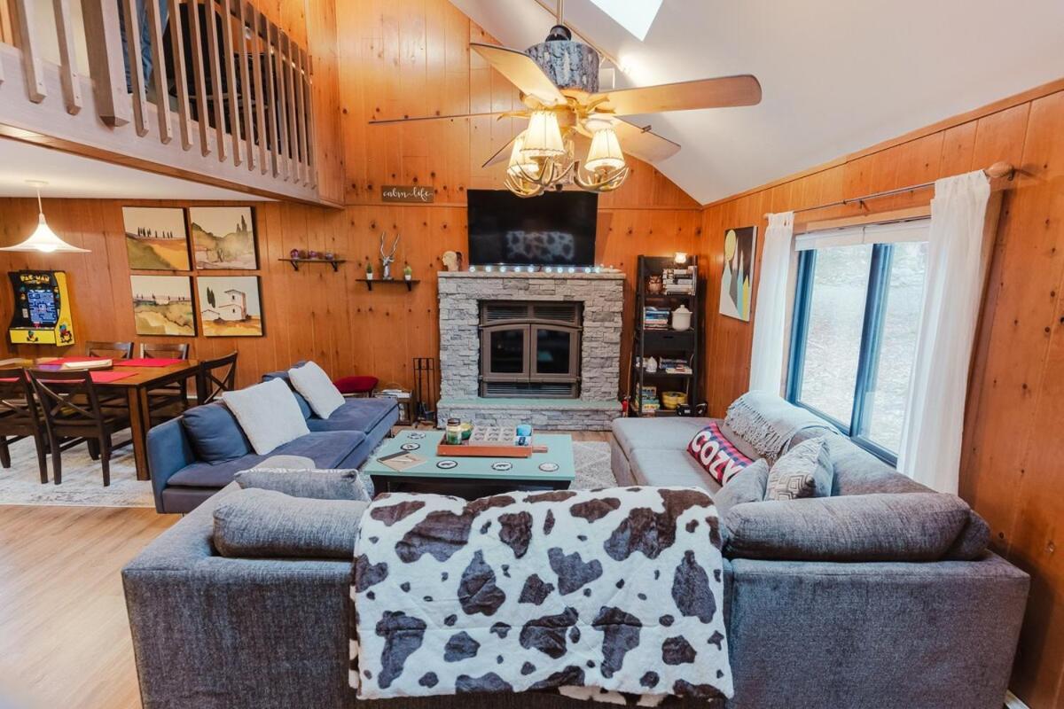 Arrowheadlake,videogames,fireplace,firepit,grill * Thornhurst